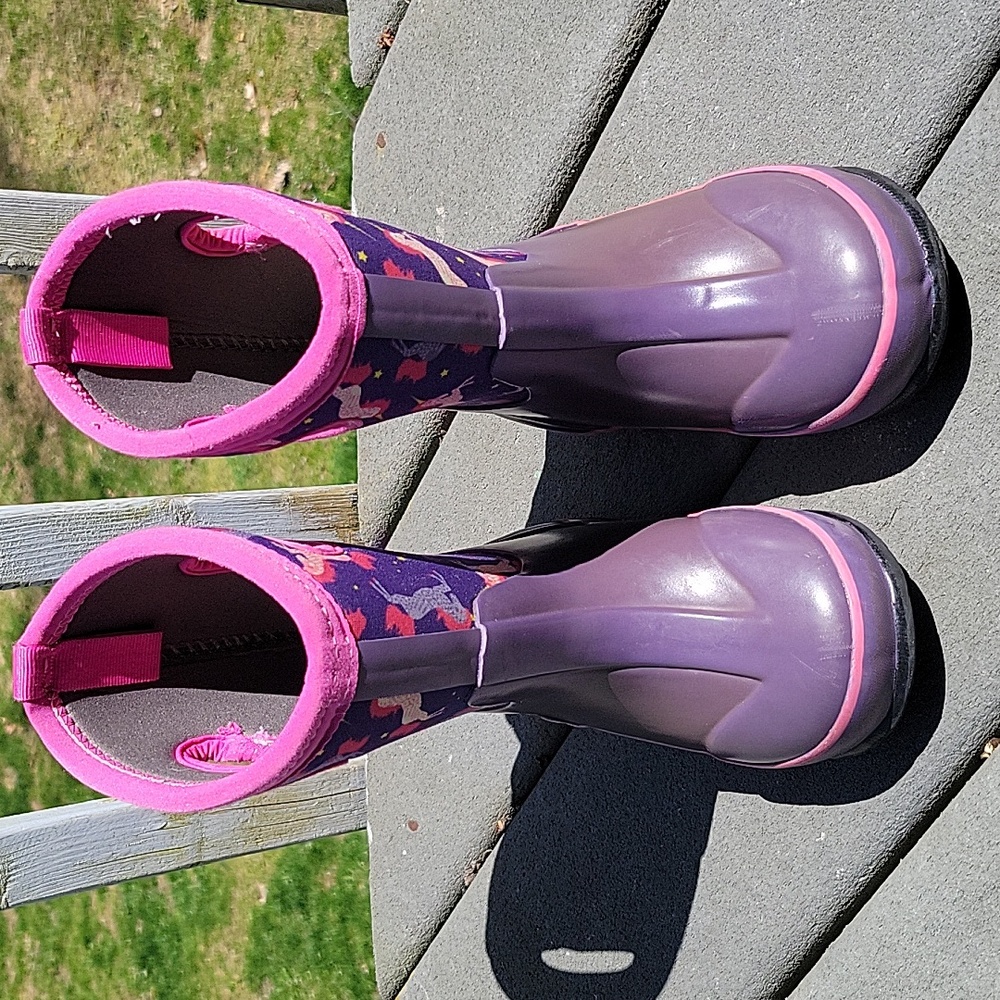 Girls Bogs winter boots